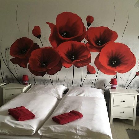 Apartmam Na Namesti II Opocno ภายนอก รูปภาพ