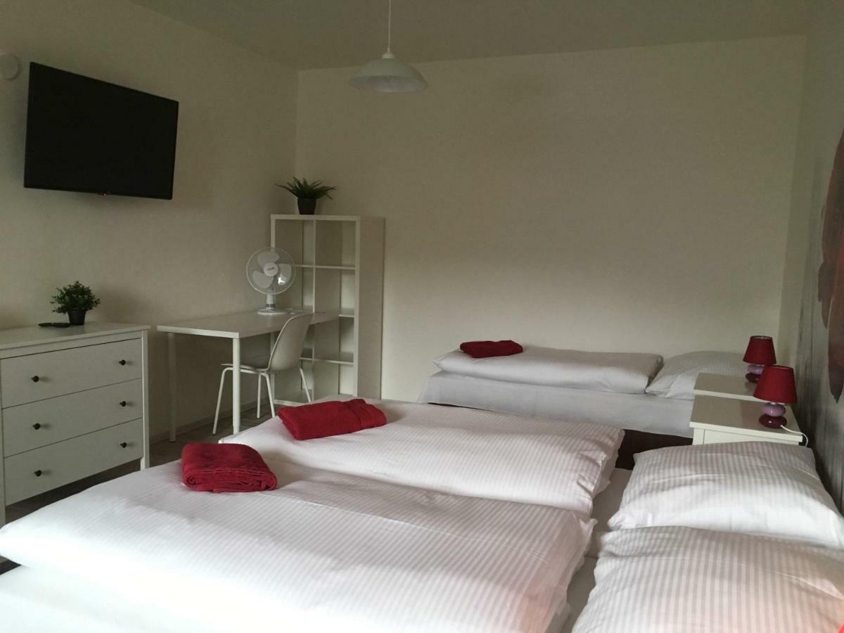 Apartmam Na Namesti II Opocno ภายนอก รูปภาพ