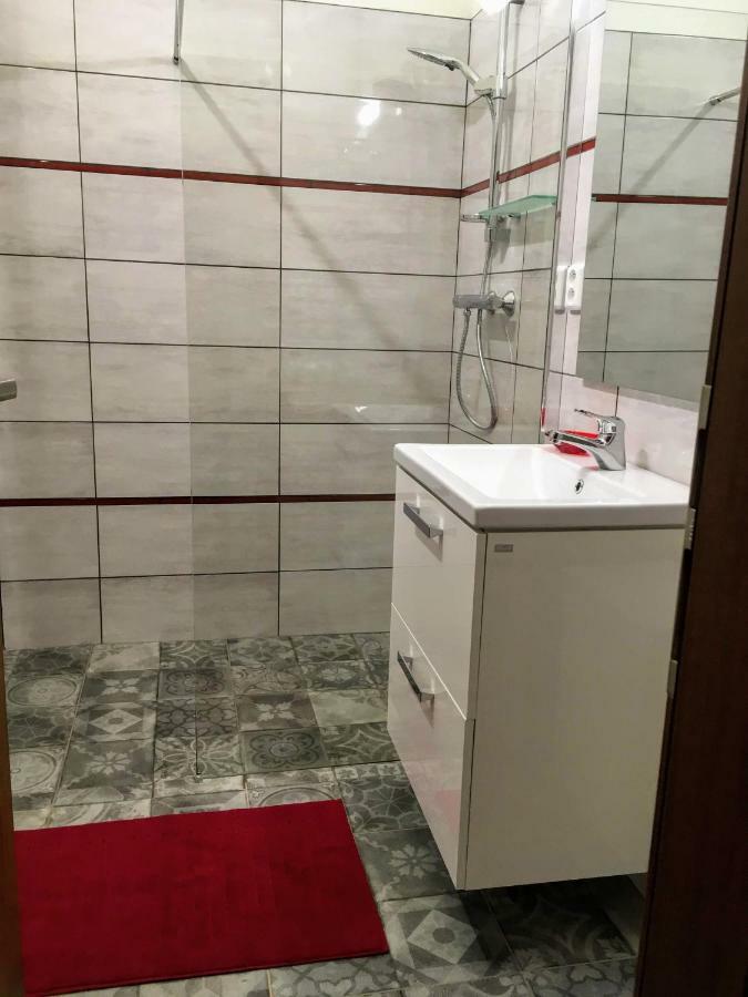 Apartmam Na Namesti II Opocno ภายนอก รูปภาพ