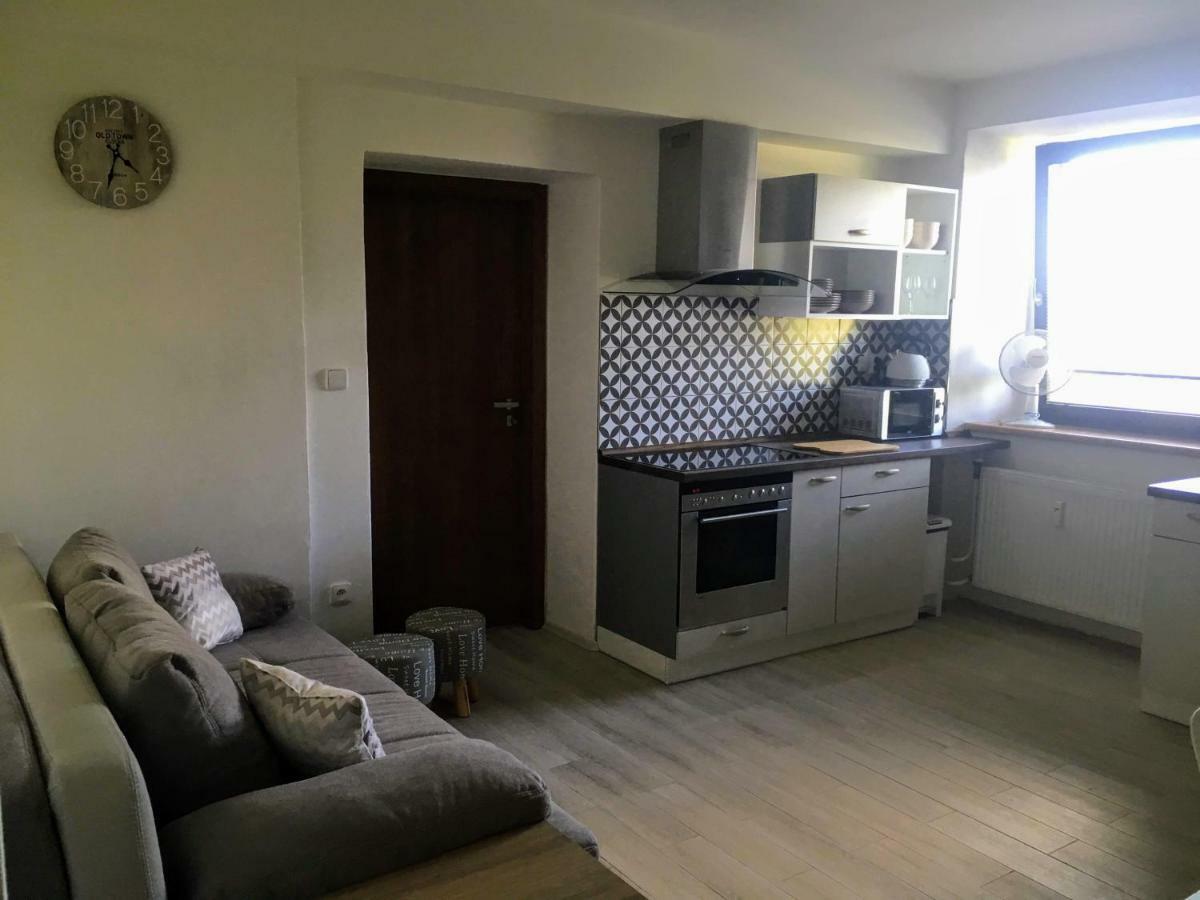 Apartmam Na Namesti II Opocno ภายนอก รูปภาพ
